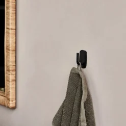 Haken, Pati, Schwarz