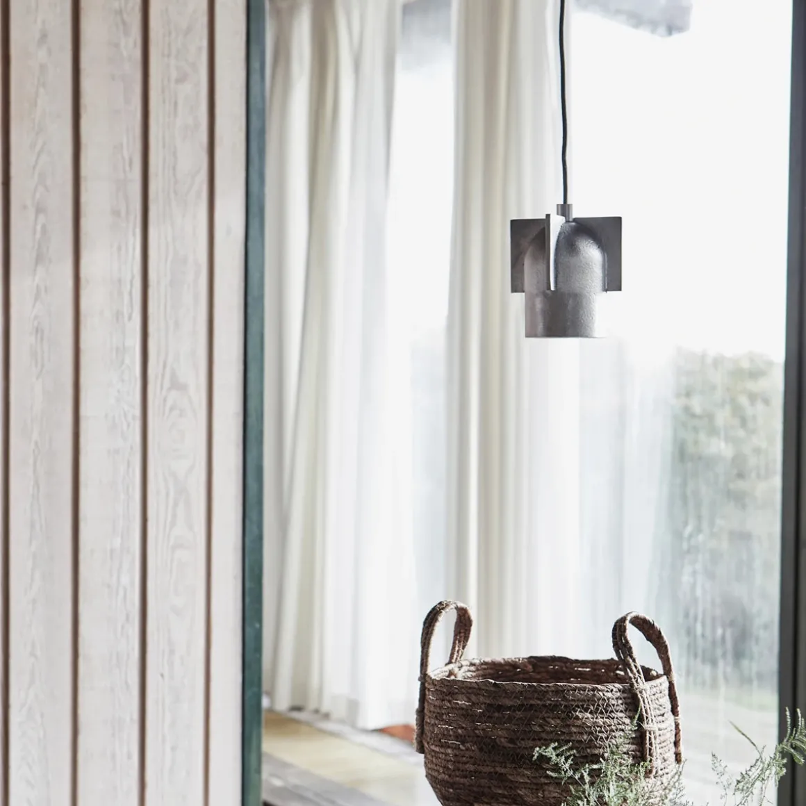 Lampe, Akola, Gebürstetes Silber