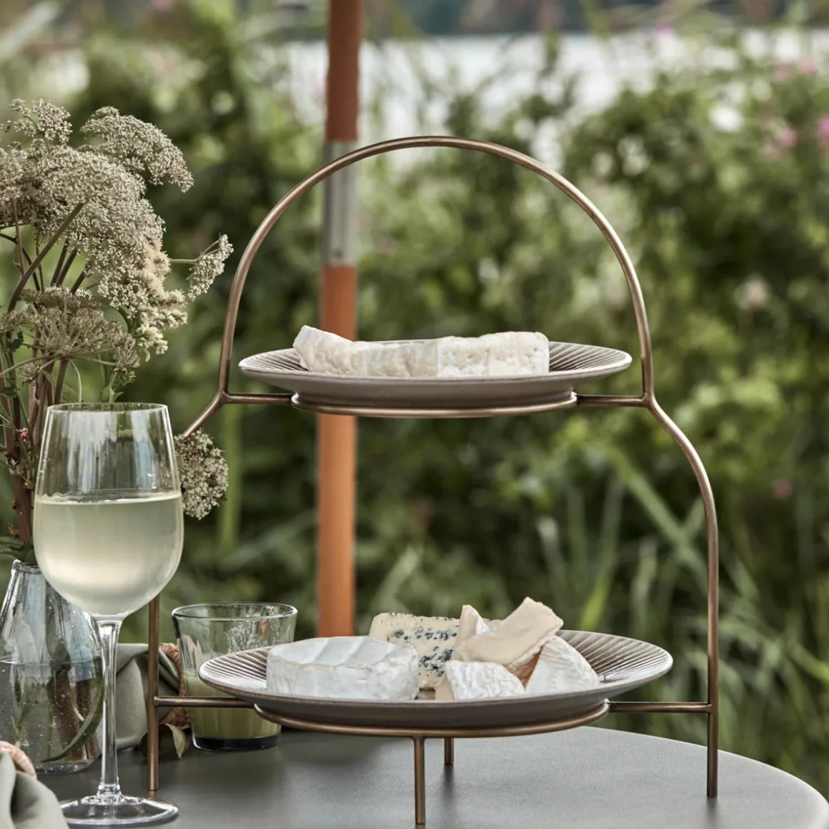 Plate stand, HDSana, Antique brass finish