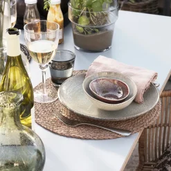 Schüssel, Lake, Grau