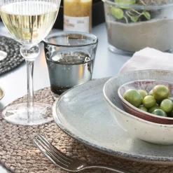 Schüssel, Lake, Grau