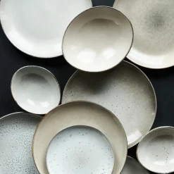 Schüssel, Lake, Grau