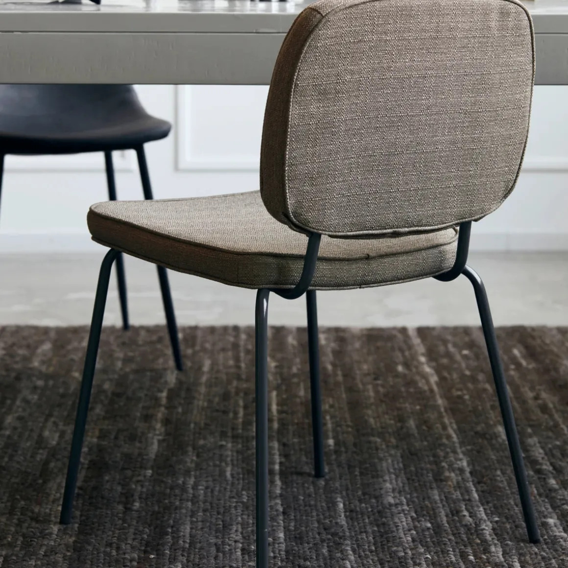 Stuhl, Carma, Dunkler Sand