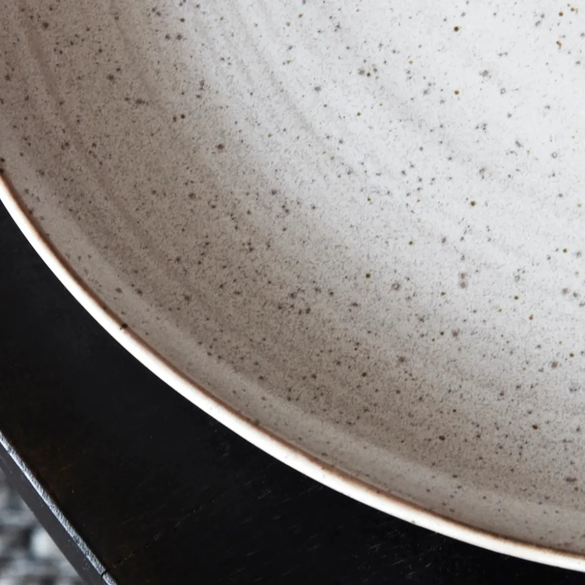 Teller, Pion, Grau/ weiß